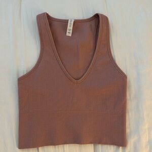 Ribbed V-neck cropped tank